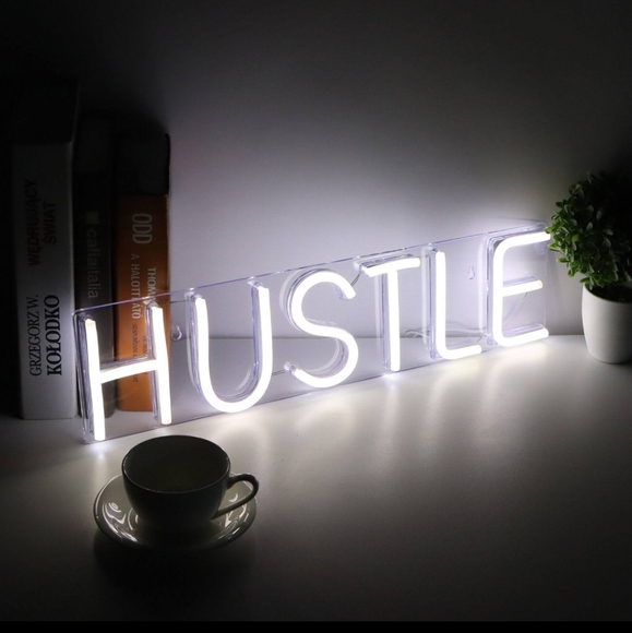 Meet your Posher, Kim - Picture 7 of 14